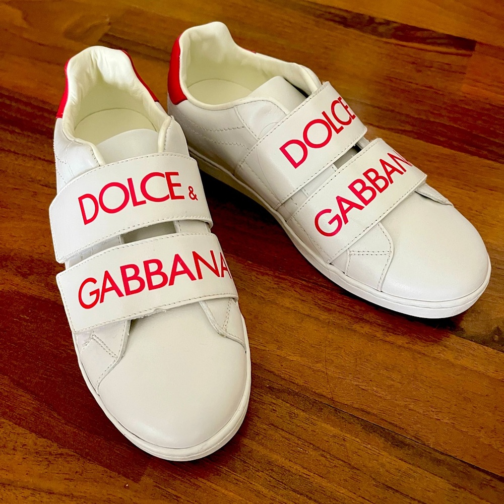 Selling original Dolce&Gabbana hot pink sneakers with Velcro